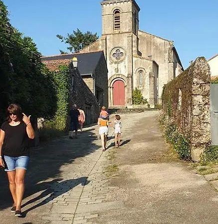 別荘 La Belle Vallee Maison Independante 80m2 A 12 Min Du Puy Du Fou